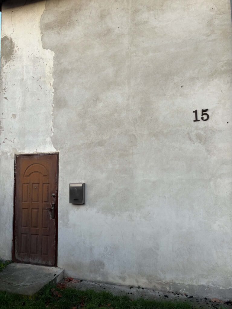 Licytacja nieruchomości Lokal mieszkalny o pow: 35,92m2 położony pod adresem : Nasielsk, ul. Rynek 15/7